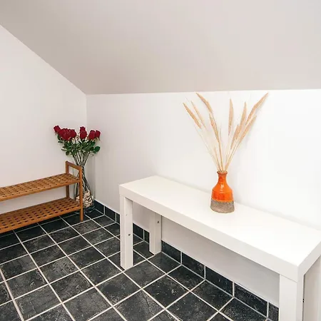 Lxxvii Holiday home